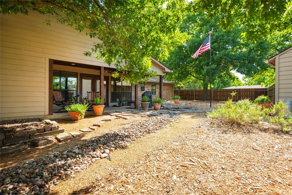 4142 County Road 1001 McKinney, TX 75071