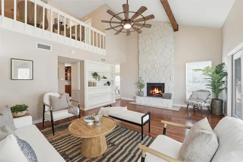13684 Mutiny Lane