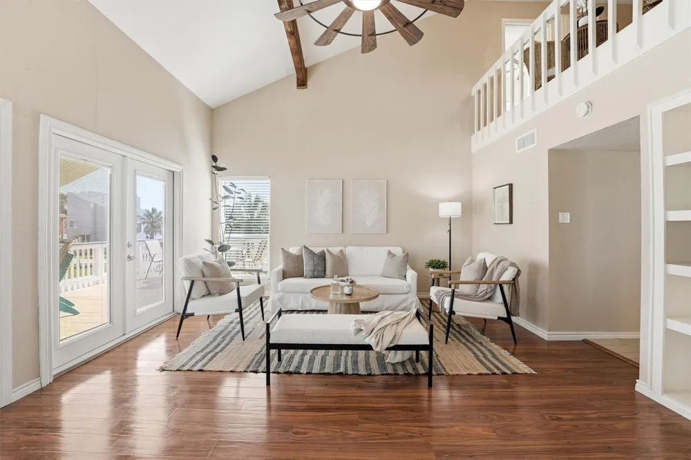 13684 Mutiny Lane Galveston, TX 77554