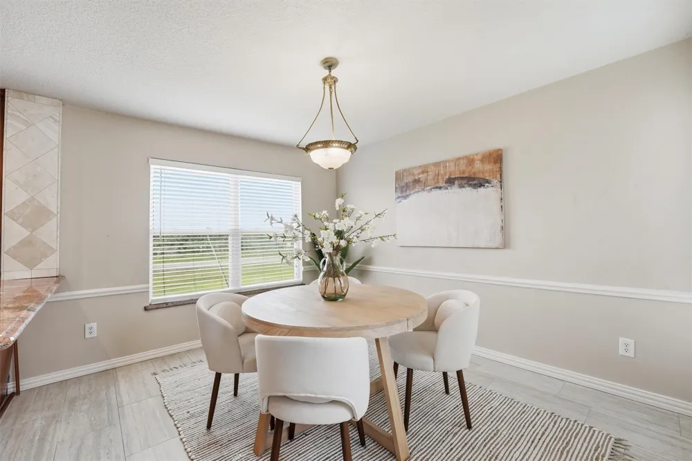 13684 Mutiny Lane Galveston, TX 77554
