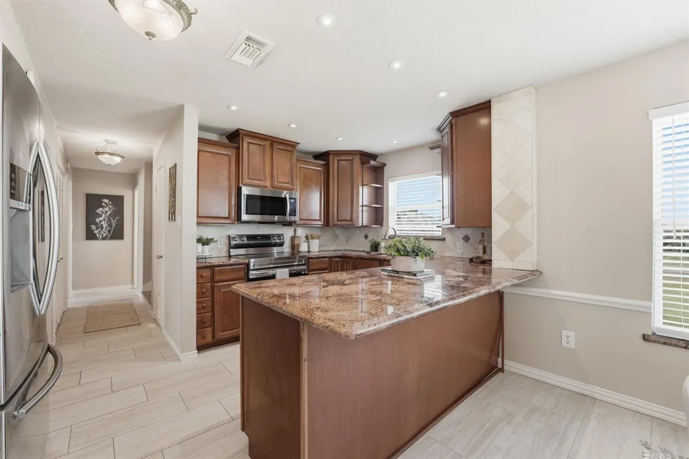 13684 Mutiny Lane Galveston, TX 77554