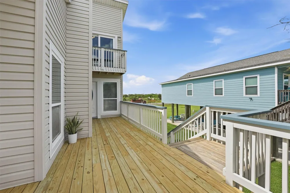 13684 Mutiny Lane Galveston, TX 77554