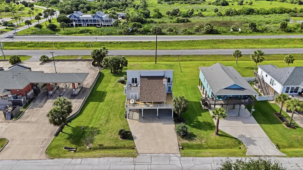 13684 Mutiny Lane Galveston, TX 77554
