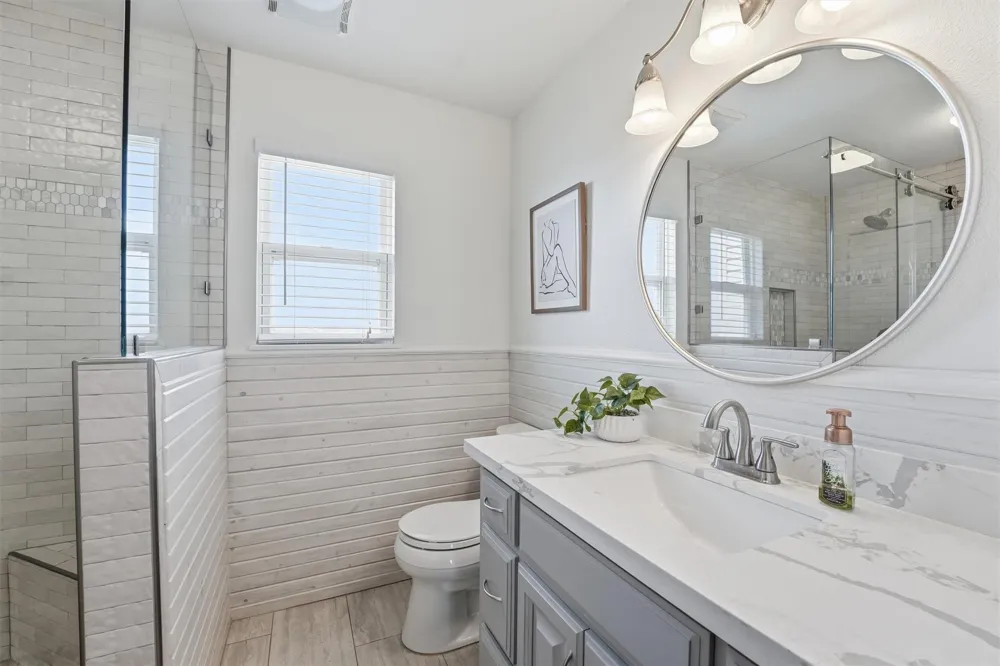 13684 Mutiny Lane Galveston, TX 77554