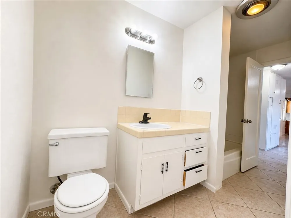 325 Sanders Street Ridgecrest, CA 93555