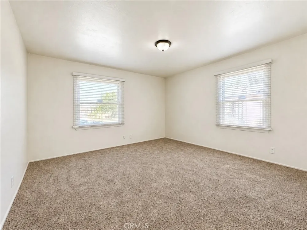325 Sanders Street Ridgecrest, CA 93555
