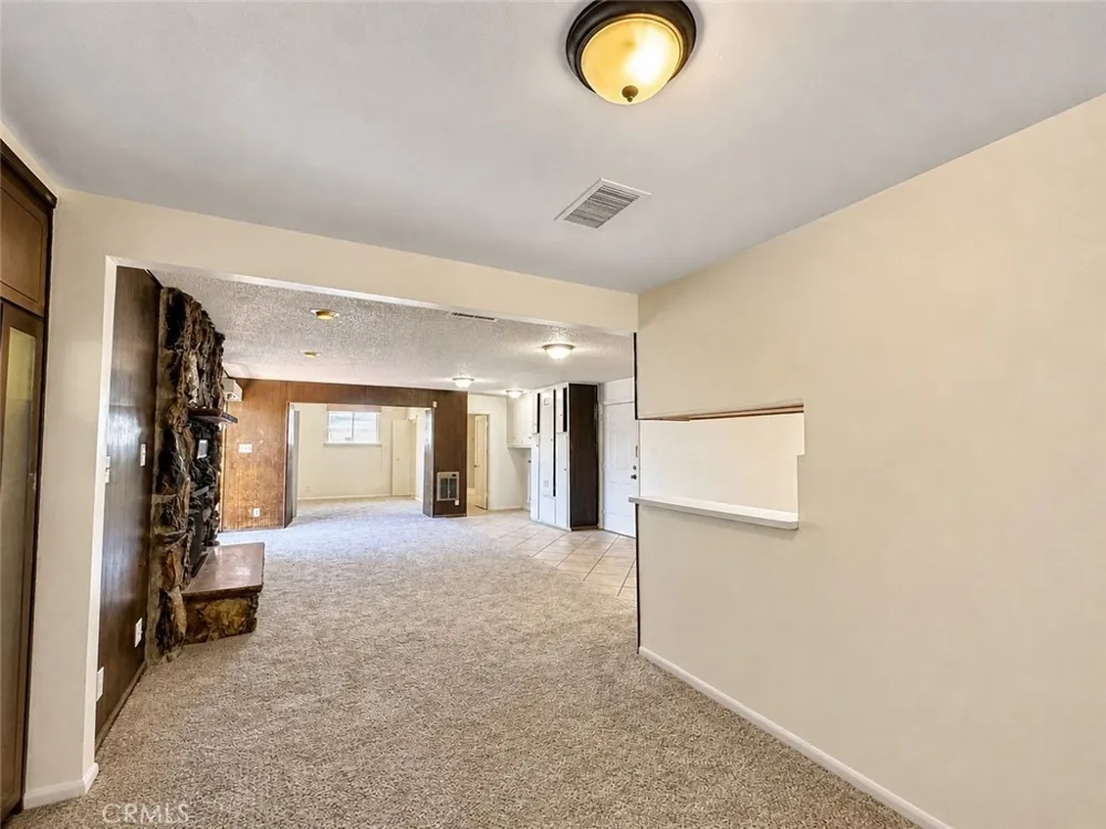 325 Sanders Street Ridgecrest, CA 93555