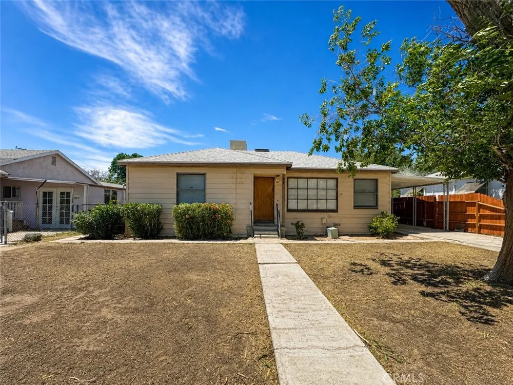 325 Sanders Street Ridgecrest, CA 93555