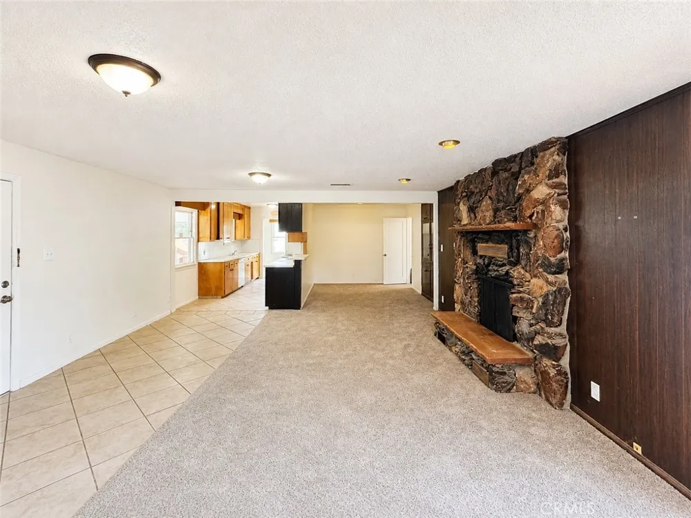 325 Sanders Street Ridgecrest, CA 93555