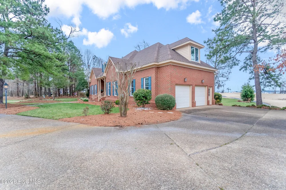 107 Chowan Circle Hertford, NC 27944