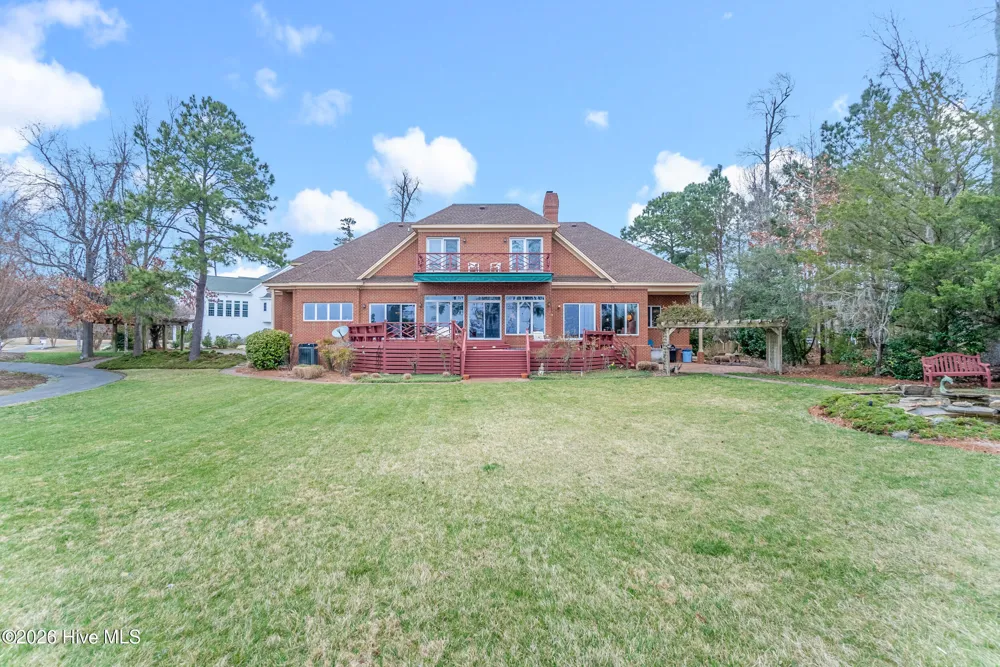 107 Chowan Circle Hertford, NC 27944