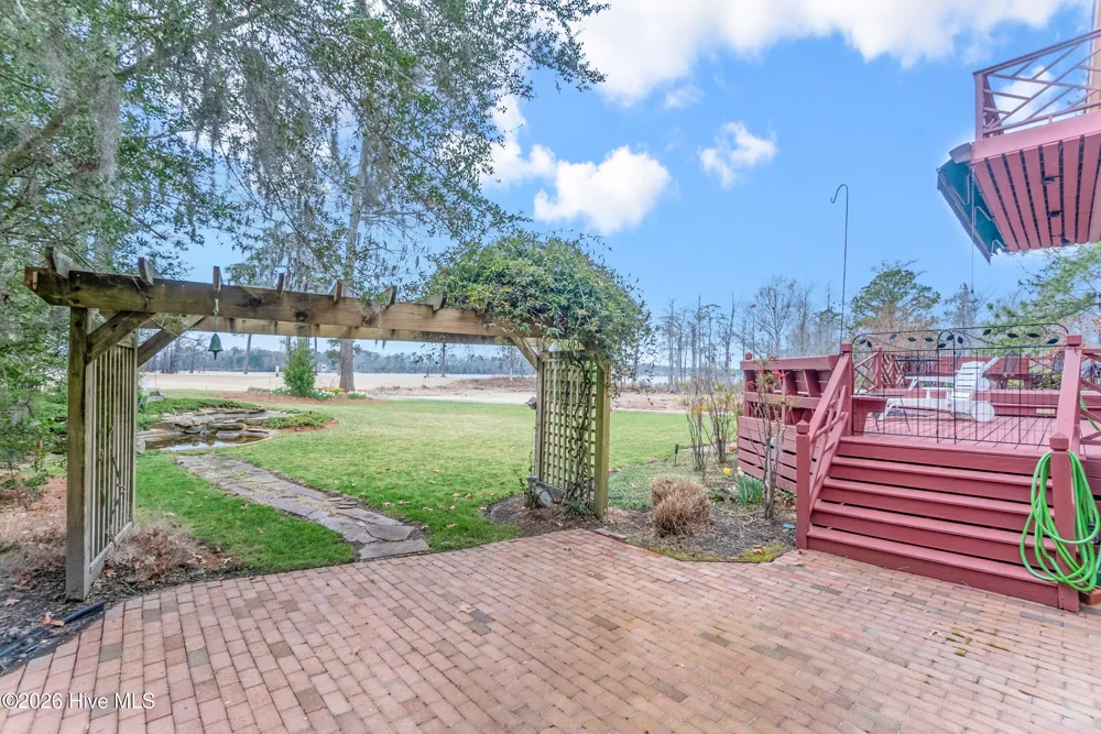107 Chowan Circle Hertford, NC 27944