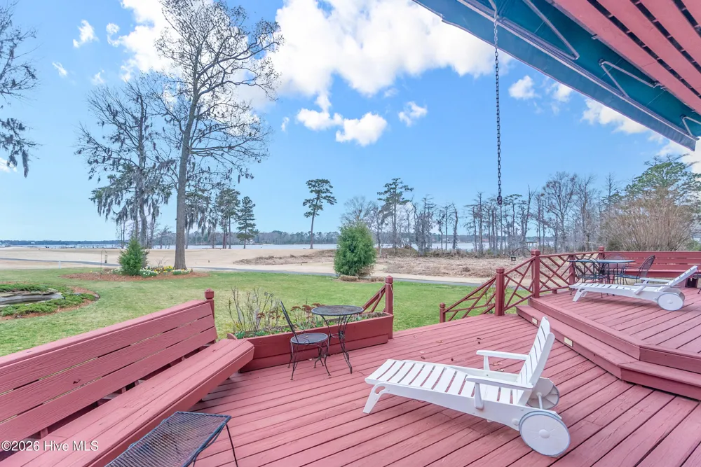107 Chowan Circle Hertford, NC 27944