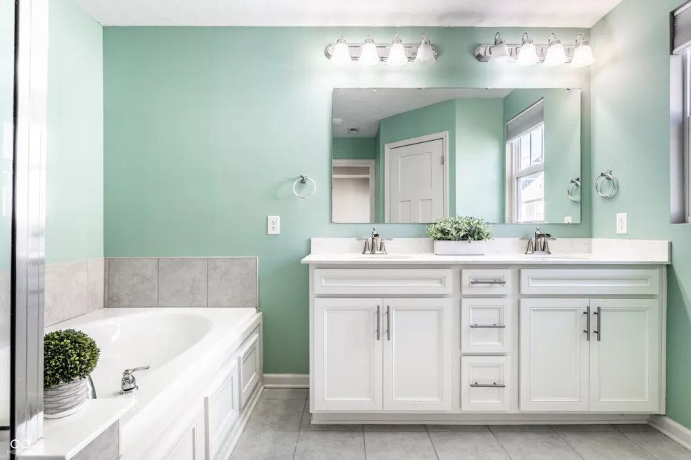 16024 Talmon Drive Westfield, IN 46074