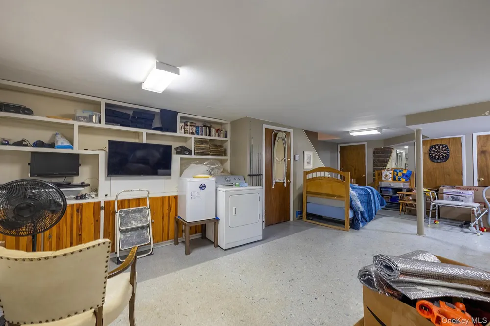 158 Rolling Way Peekskill, NY 10566