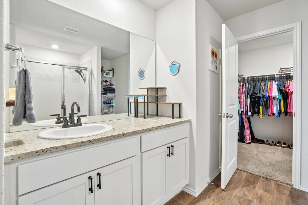 15535 Clove Spice Way Von Ormy, TX 78073