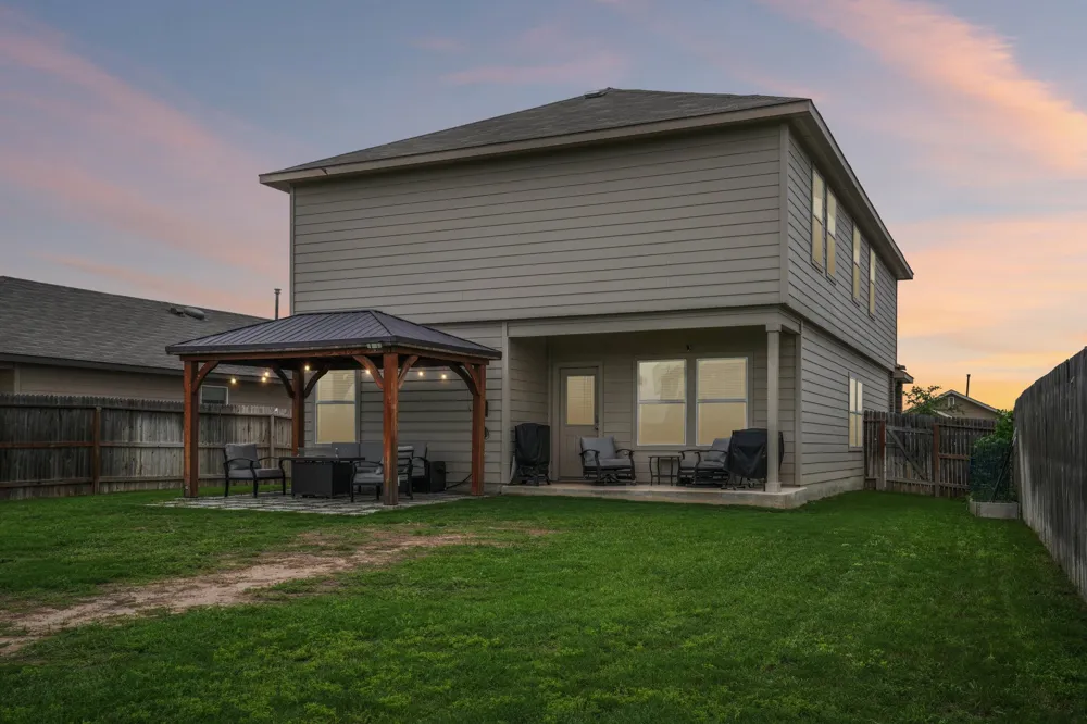 15535 Clove Spice Way Von Ormy, TX 78073