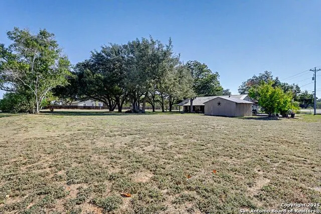 307 Us Highway 87 Stockdale, TX 78160