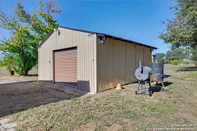 307 Us Highway 87 Stockdale, TX 78160