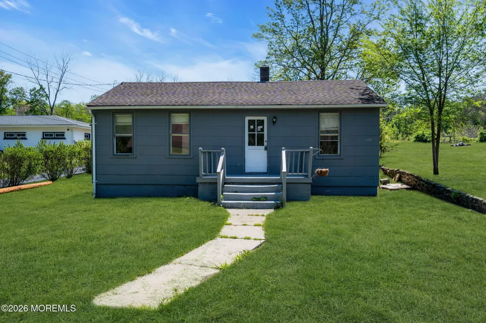 9 Arneytown Hornerstown Road Upper Freehold, NJ 08501