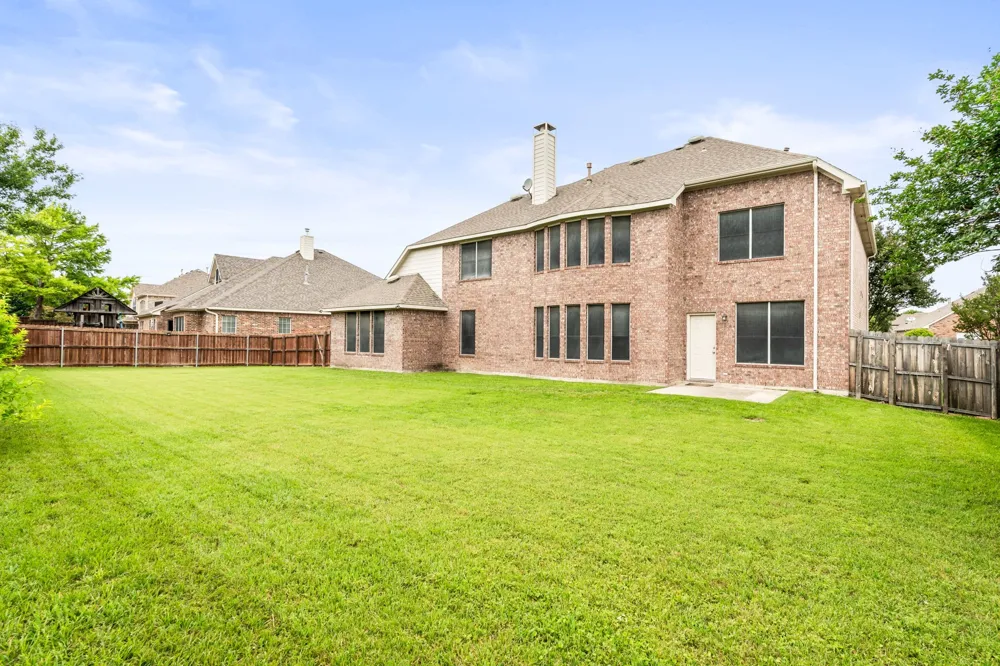 929 Brentwood Drive Murphy, TX 75094