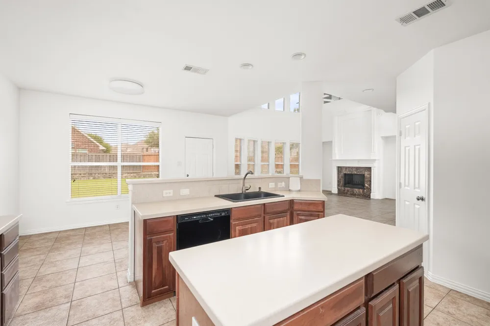 929 Brentwood Drive Murphy, TX 75094