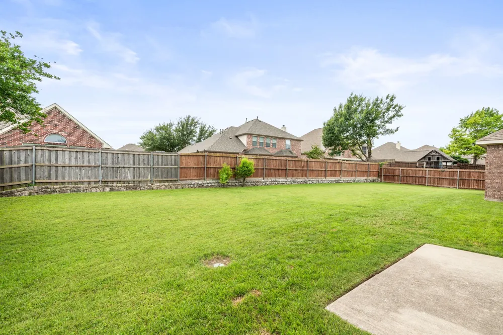 929 Brentwood Drive Murphy, TX 75094