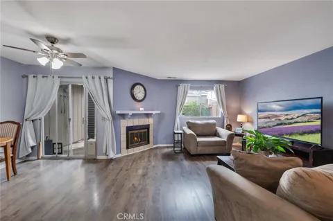2389 S Reservoir