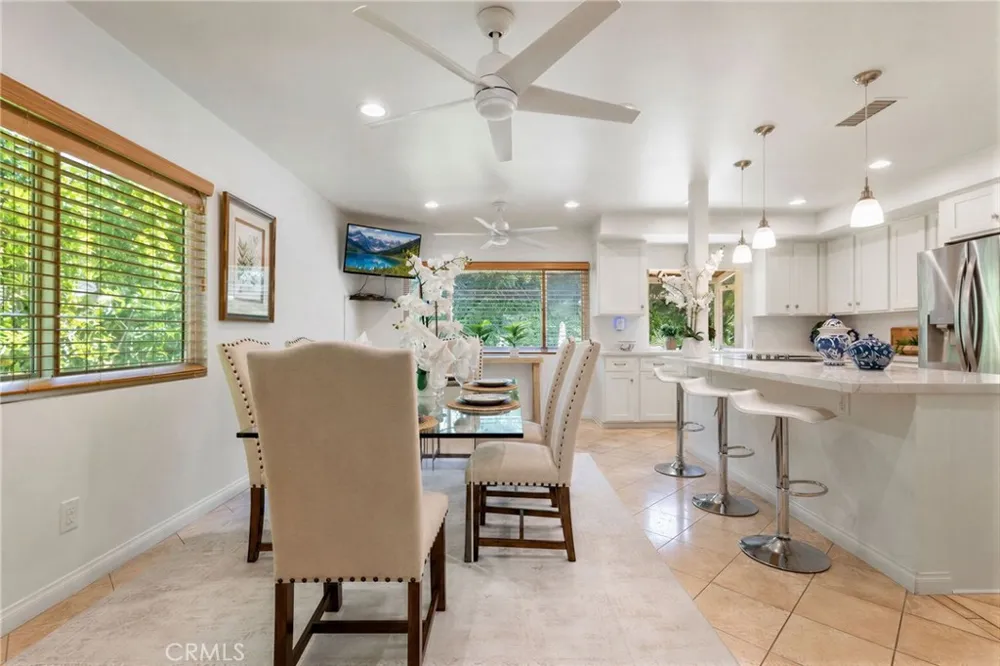 22664 Jameson Calabasas, CA 91302