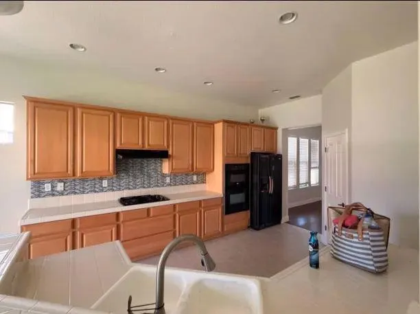 1275 Hillwood Loop Lincoln, CA 95648