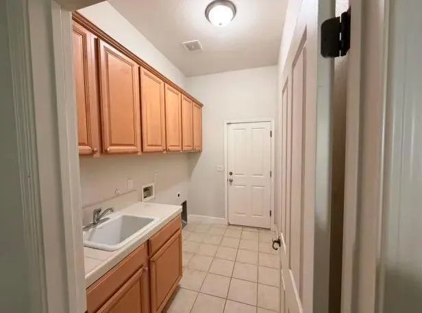 1275 Hillwood Loop Lincoln, CA 95648