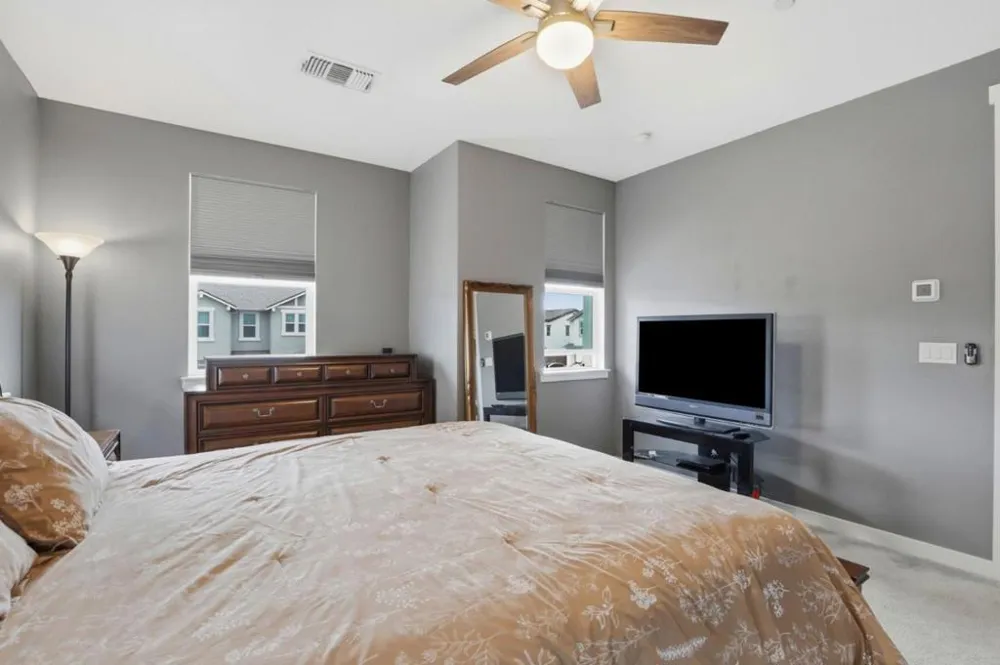 894 Brennan Way Hollister, CA 95023