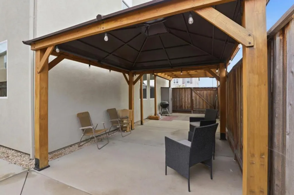 894 Brennan Way Hollister, CA 95023