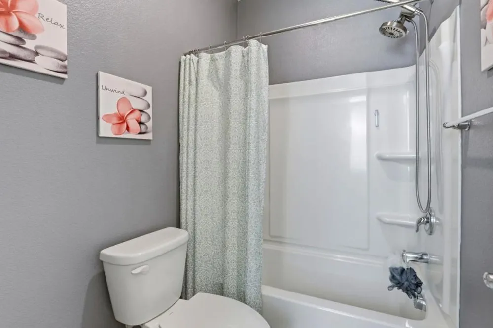 894 Brennan Way Hollister, CA 95023