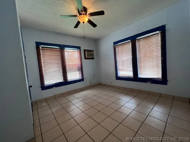 14 W Francis Street Madill, OK 73446