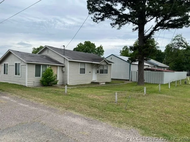 14 W Francis Street Madill, OK 73446