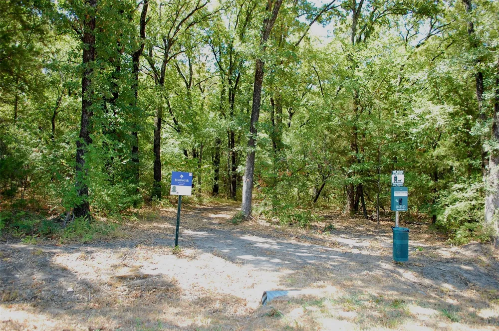 7137 COUNTY ROAD 4042 Kemp, TX 75143