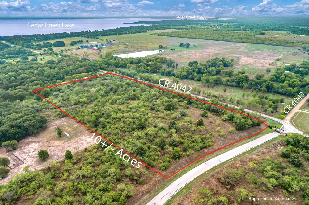 7137 COUNTY ROAD 4042 Kemp, TX 75143