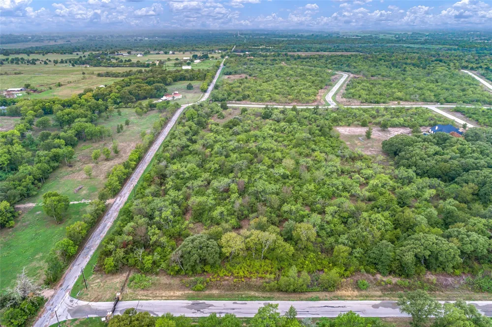 7137 COUNTY ROAD 4042 Kemp, TX 75143
