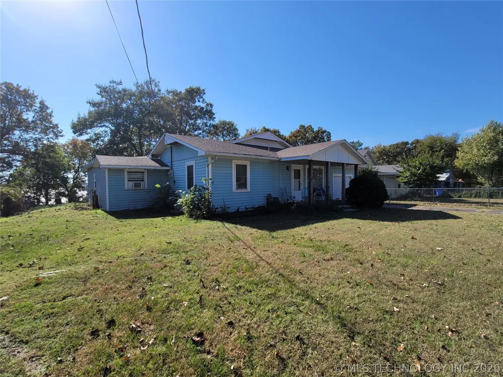 416036 La Vista Drive Checotah, OK 74426