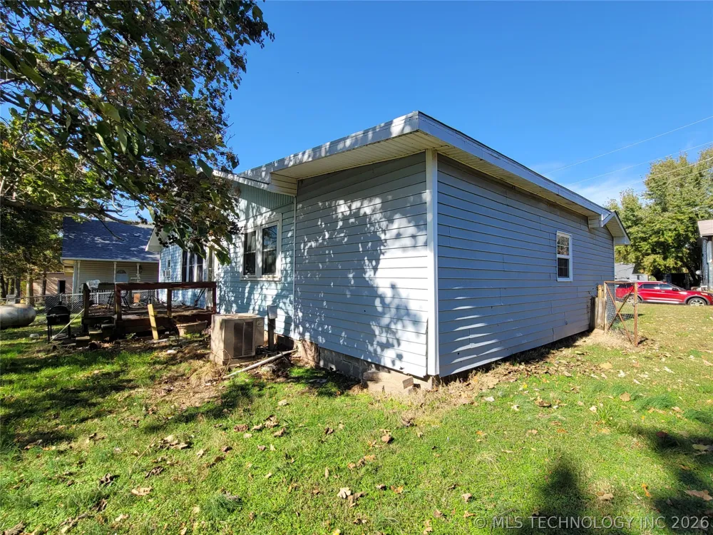 416036 La Vista Drive Checotah, OK 74426
