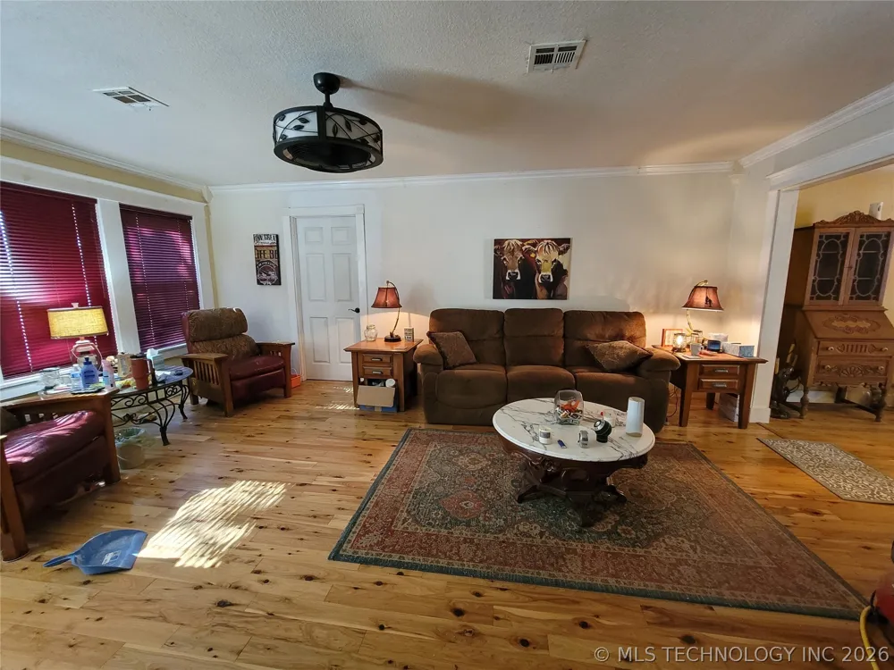 416036 La Vista Drive Checotah, OK 74426