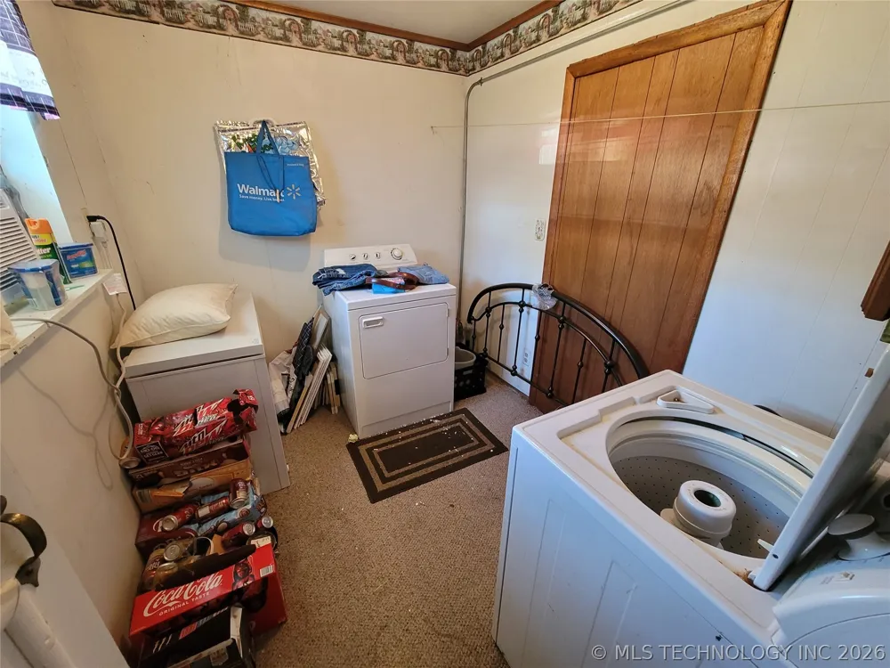 416036 La Vista Drive Checotah, OK 74426