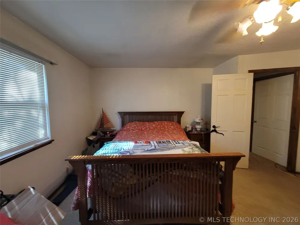 416036 La Vista Drive Checotah, OK 74426