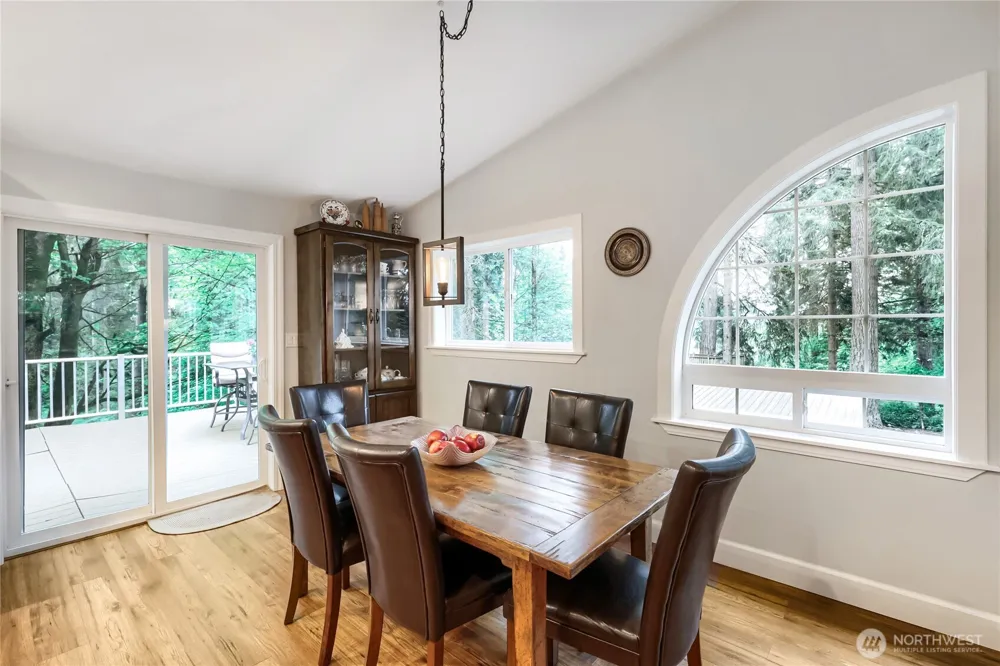 18314 320th Avenue NE Duvall, WA 98019