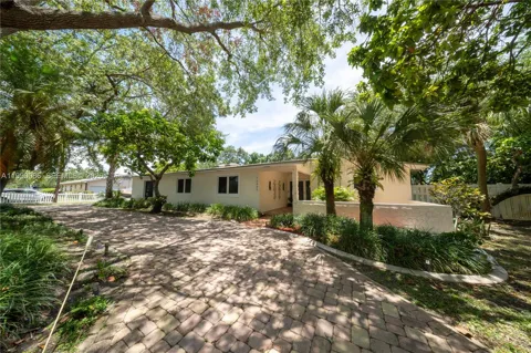 16445 SW 80th Ave