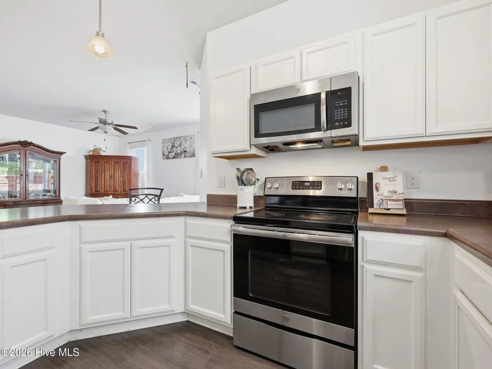 349 Frisco Way Holly Ridge, NC 28445
