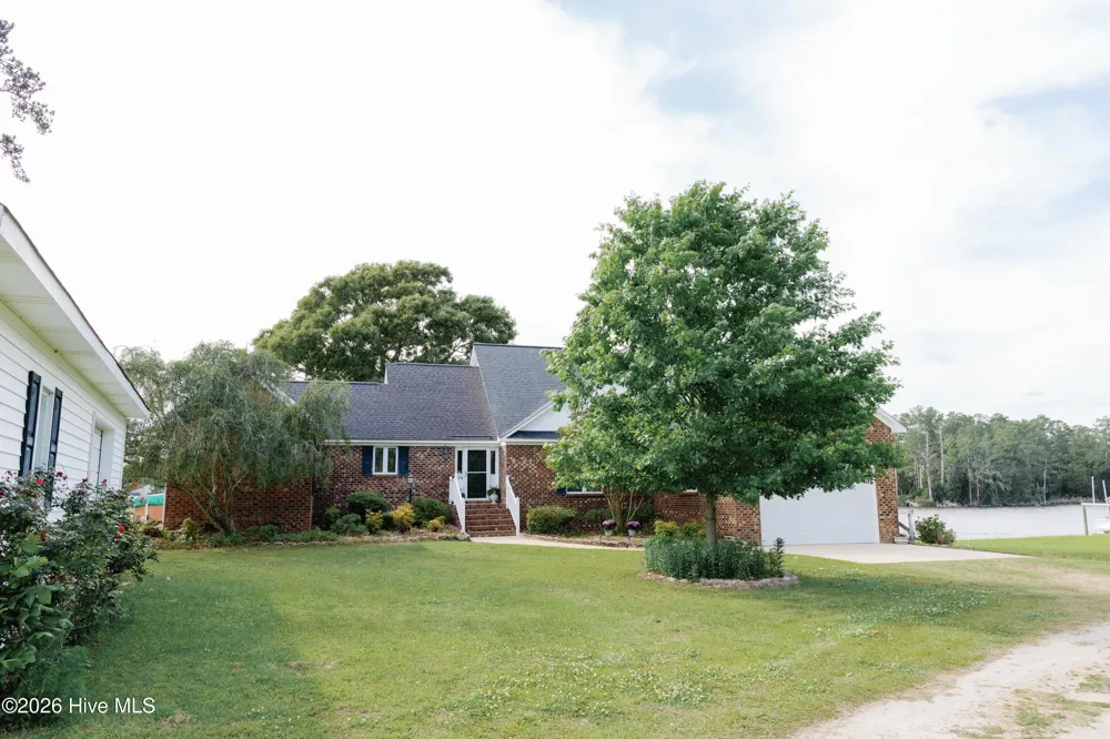 674 Brooks Road Bath, NC 27808