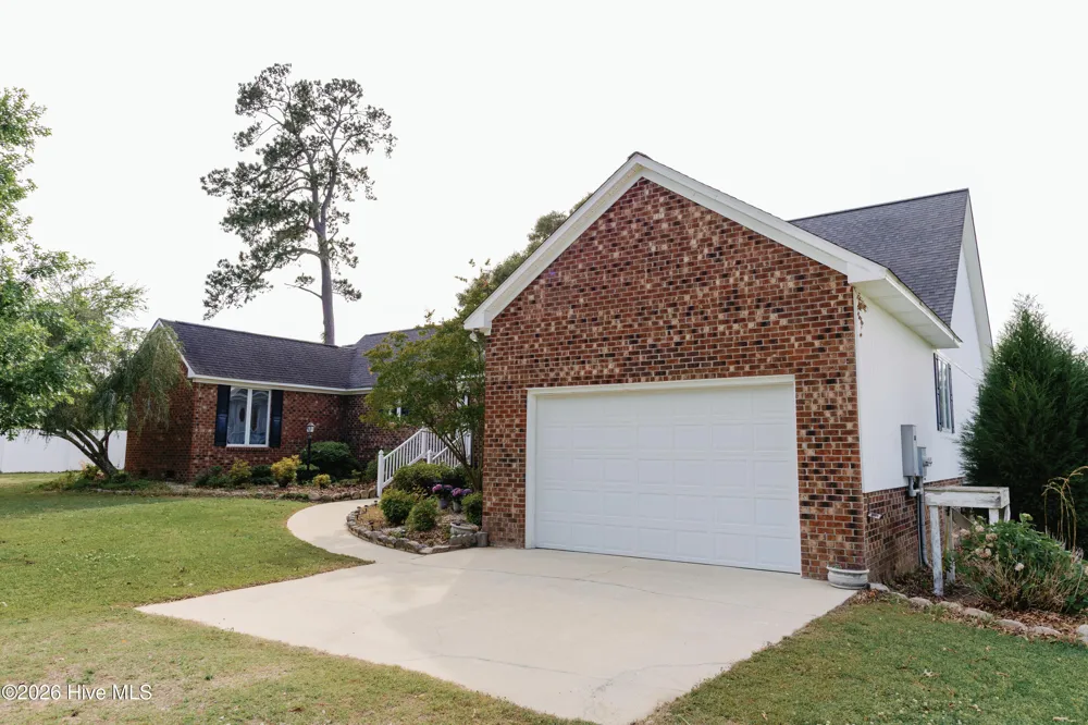 674 Brooks Road Bath, NC 27808