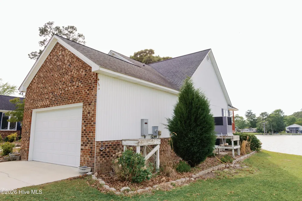 674 Brooks Road Bath, NC 27808